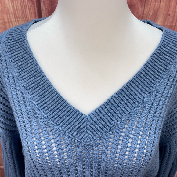 Gap blue cotton V-neck opened stitch relaxed sweater women’s size M - Picture 9 of 14